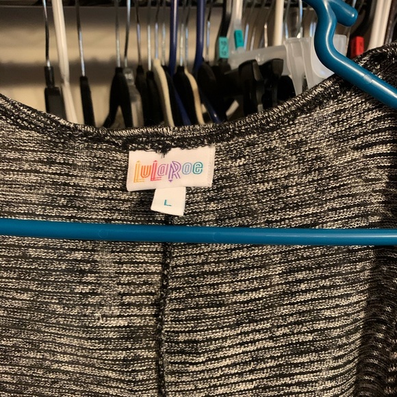 L Blk/Gray Lindsay LuLaRoe - Picture 2 of 2